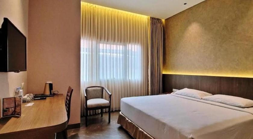 Classic Hotel Джакарта Экстерьер фото